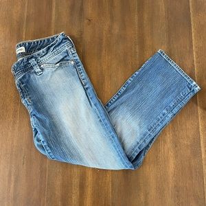 GAP low rise cropped stretch jeans 8